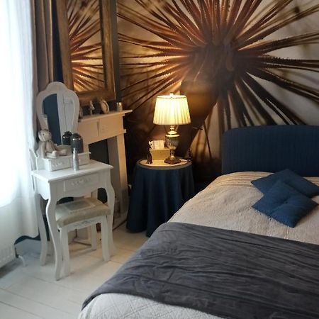 Chambre Bounty, B&B, Cuisine Privee, Lit Queen Size, Terrasse, Parking, Garage Olliergues Exteriér fotografie